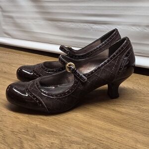 Franco Sarto Women's Brown Patent Leather Pumps